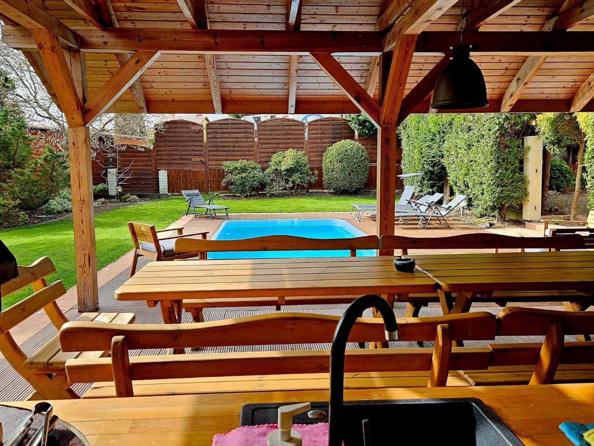 Holiday Home In Kolczewo With The Private Pool 220 Qm Exterior photo